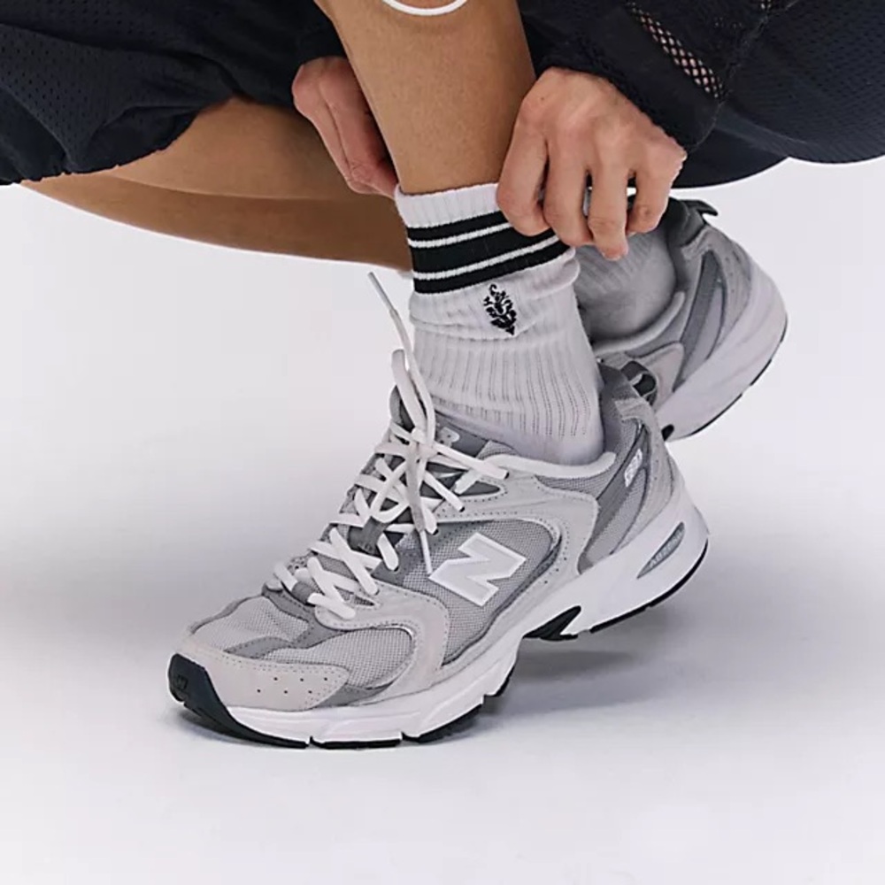 NWT new balance 530 men’s size 9 womens size 10.5
